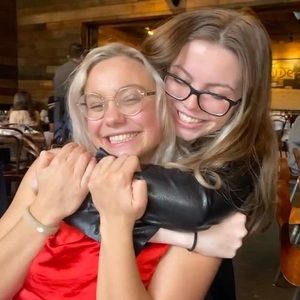 Meet your Posher, Lisa